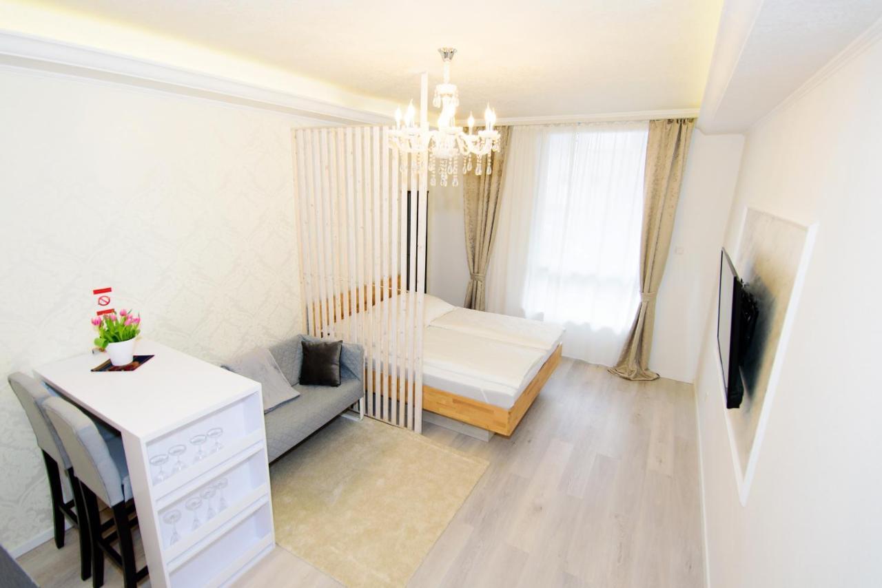 Noble Ferienwohnung In Metzingen-Zentrum Metzingen  Ngoại thất bức ảnh