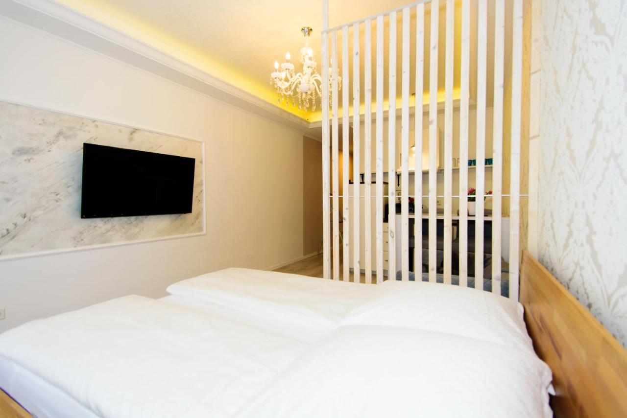 Noble Ferienwohnung In Metzingen-Zentrum Metzingen  Ngoại thất bức ảnh